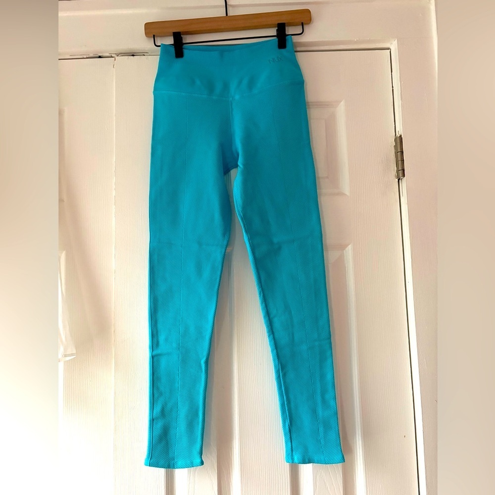 NUX Blue Leggings‎ 7/8 Size Medium NWOT Compression